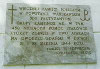 Tablica w ko�ciele w Wawrzyszewie upami�tniaj�ca partyzant�w Grupy Kampinos walcz�cych i poleg�ych w Powstaniu Warszawskim