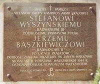 Tablica ku czci kapelan�w Grupy Kampinos