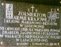 Tablica pami�ci �o�nierzy Armii Krajowej Rejonu Marianowo-Brzoz�w w Legionowie VII Obwodu Obro�a - Warszawa-Powiat zmar�ym, zaginionym i poleg�ym w walkach o niepodleg�o�� - ko�ci� parafialny p.w. �w. Jana Kantego, ul. Ks. Skorupki w Legionowie
